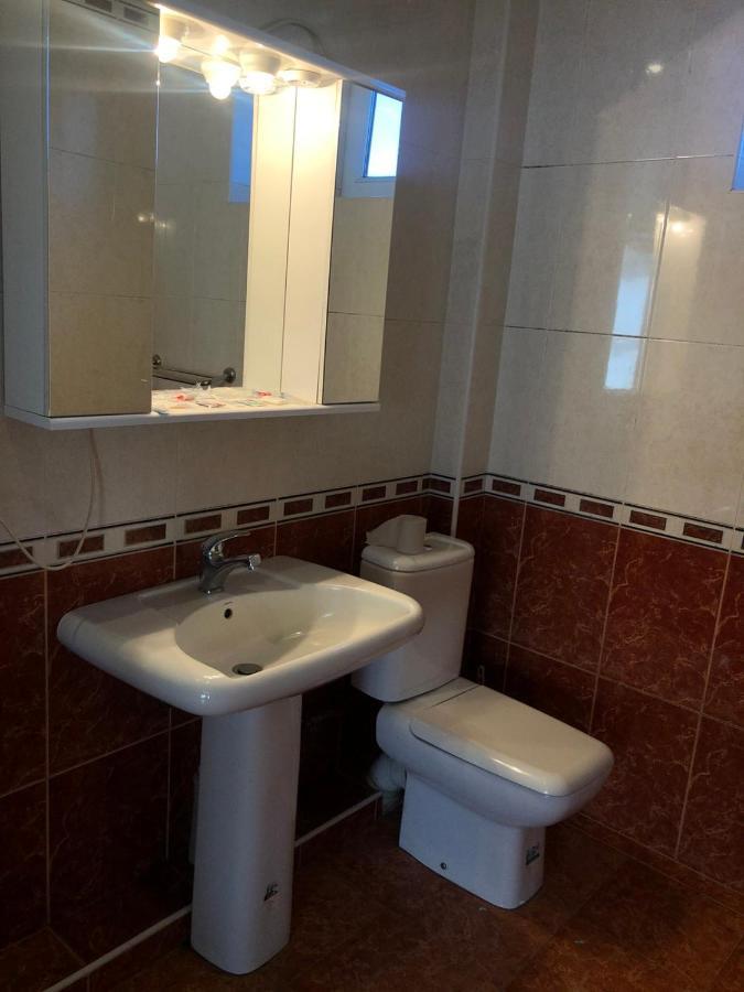 Valda Hotel On Tumanyan Vanadzor Buitenkant foto